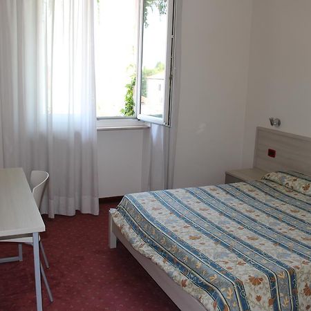 Hotel Fiesta Casalpusterlengo Esterno foto